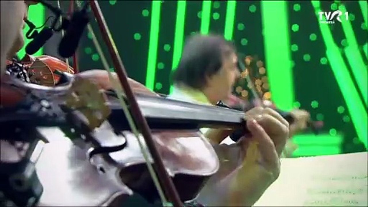 Irina Loghin si Daniela Condurache - Din Valeni la Botosani si Spune, spune, mai vecina (Petrecere cu cantec - TVR 1 - 25.12.2025)