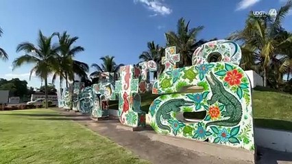 Entre basura y escombros, escultura de Francisco Medina Ascencio permanece en abandono en Vallarta