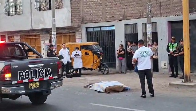 Hombre fue acribillado por dos presuntos sicarios en Comas.