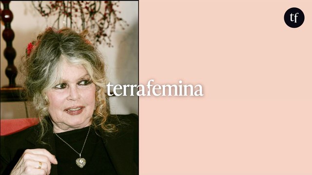 Le féminisme va rendre les femmes malheureuses, on est pas faites pour être des hommes, des Suffragettes , affirmait Brigitte Bardot sur ces images controversées où elle invite les femmes à prendre soin de leur maison