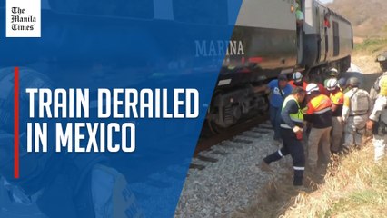 Mexico emergency services rescue passengers from derailed train