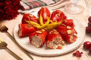 Pimientos del piquillo rellenos de atún anchoas y quesito