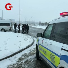 Kayseri'de kaza... İşçi servis minibüsü TIR'a çarptı Yaralılar var!