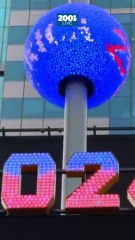 Pañales, frío y largas esperas: Lo que nadie te dice de recibir el Año Nuevo en Times Square