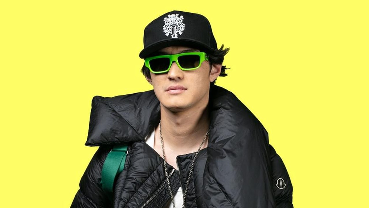 Joji "PIXELATED KISSES" Lyrics & Meaning | Genius Verified