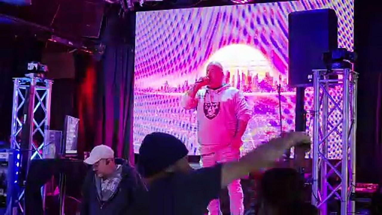 WITHIN TEMPTATION - STAND MY GROUND (PERFORMED LIVE AT LEATHERHEADS)