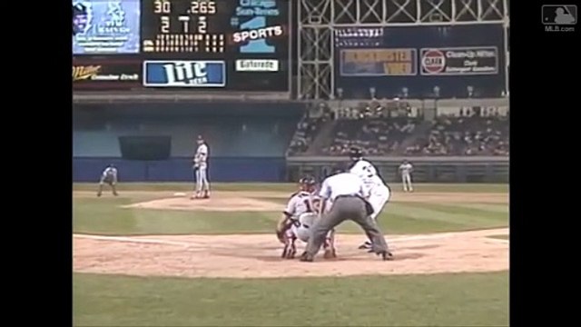 Tim Raines (CWS) hits a walk-off single in the bottom of the 9th (5/28/91)