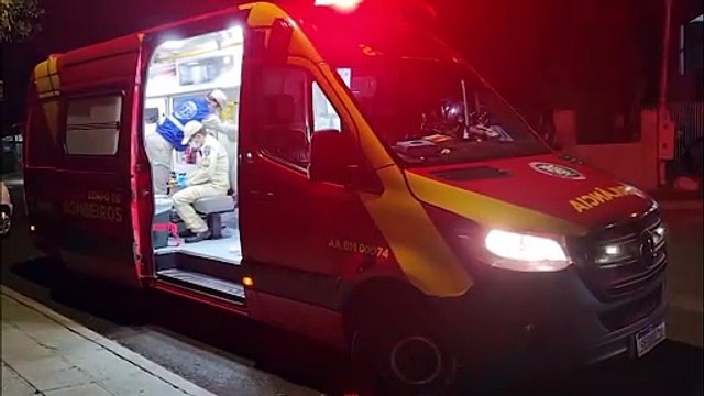 Motociclista de 21 anos fica ferido após colisão com carro em Cascavel