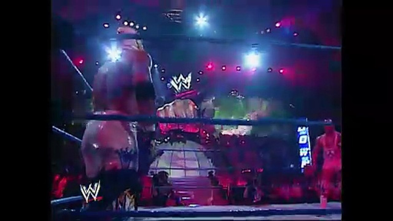 Rey Mysterio vs. Kurt Angle - WWE SmackDown (09/12/02)