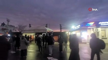 Boğazda sürüklenen dev yük gemisi Beşiktaş'ta kıyıya metreler kala durabildi!