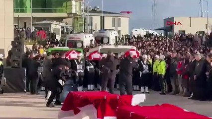 DEAŞ operasyonunda şehit düşen evlatlarımıza son veda...