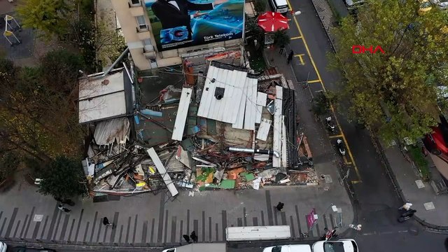 Şişli'de 25 kişinin zehirlendiği restoran yıkıldı