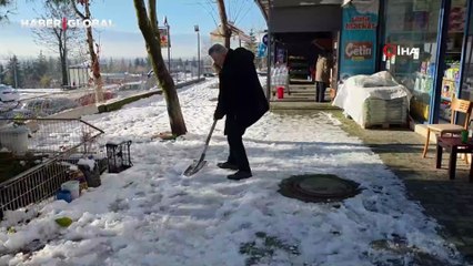 "Dronlu muhtar" işinin başında: Sorumluluk alanını havadan denetledi