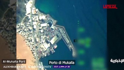 Arabia Saudita, bombe su porto in Yemen: colpita nave con carico di armi
