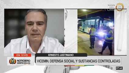 Del Castillo fue aprehendido por negarse al control de seguridad en el aeropuerto de Viru Viru, confirma el viceministro Justiniano