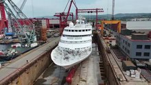Hamburg Cruise – Ship Hull Painting Design