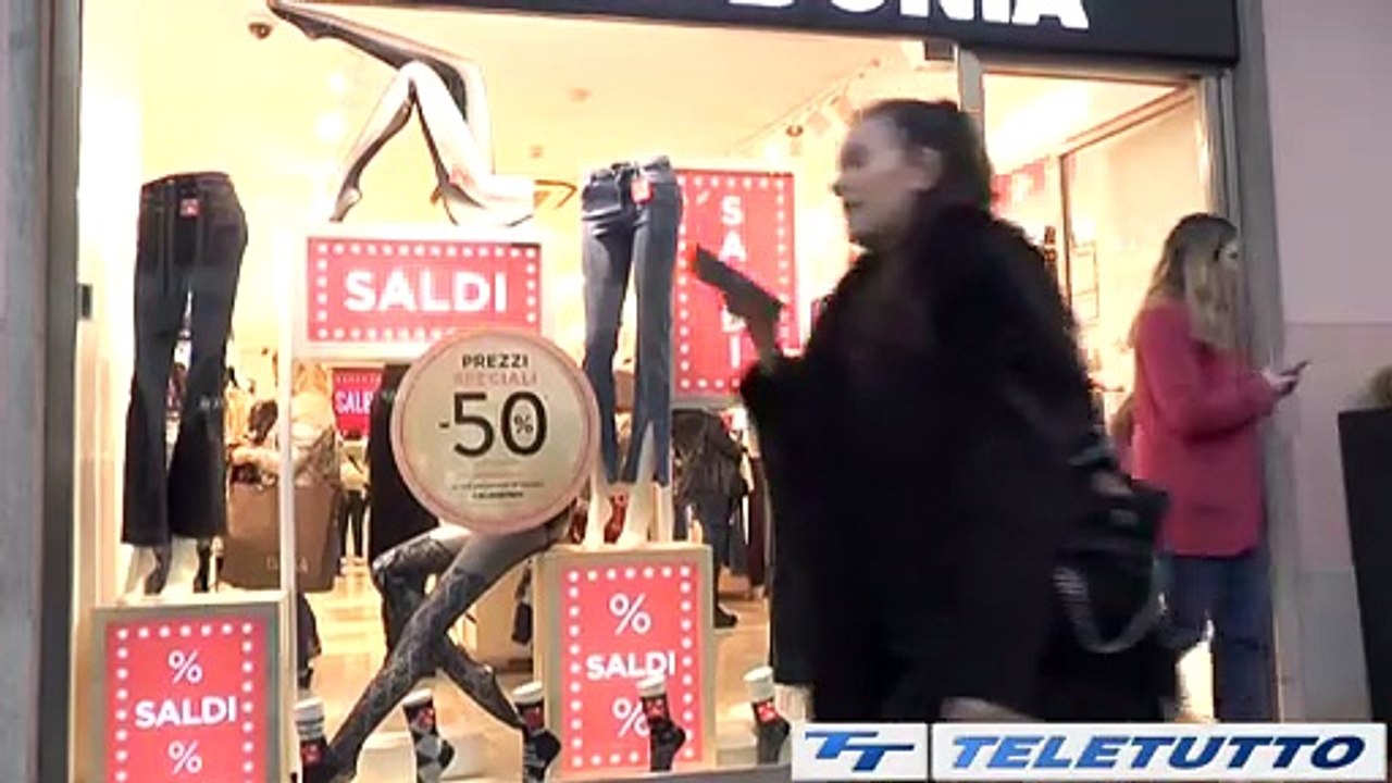 Video News - Saldi invernali, si stima un giro d'affari di 102 milioni nel Bresciano