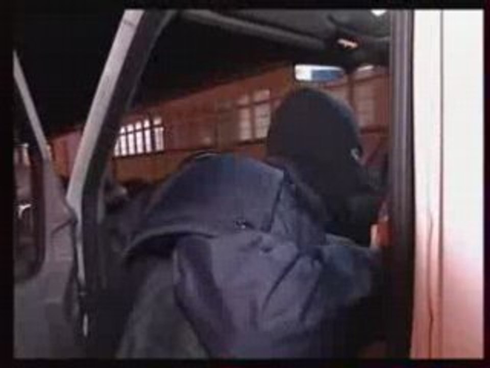 DOC Des flics tous risques 1.1 By RusKoV