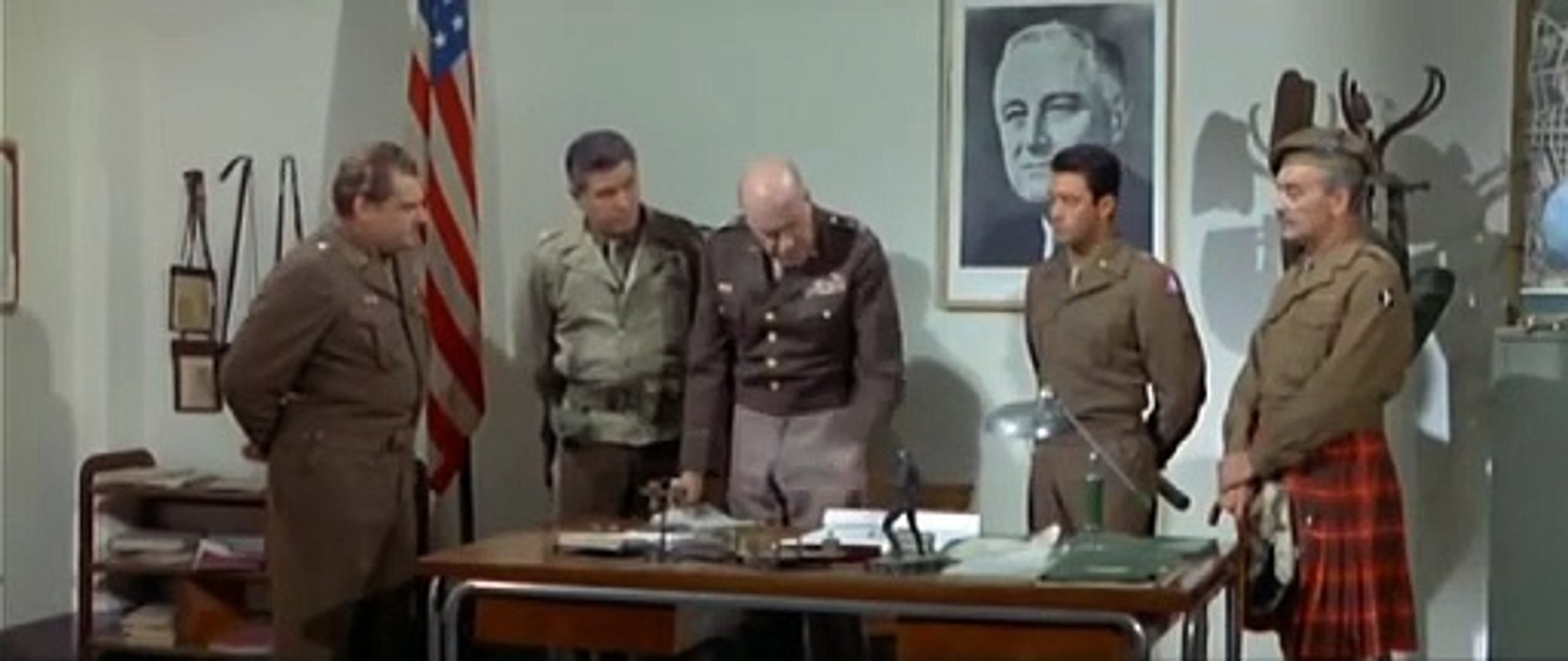 Due marines e un generale (1965) Franco Franchi Ciccio Ingrassia 