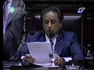 [Eduardo Duhalde asume la presidencia ante la Asamblea Legislativa] (fragmento)