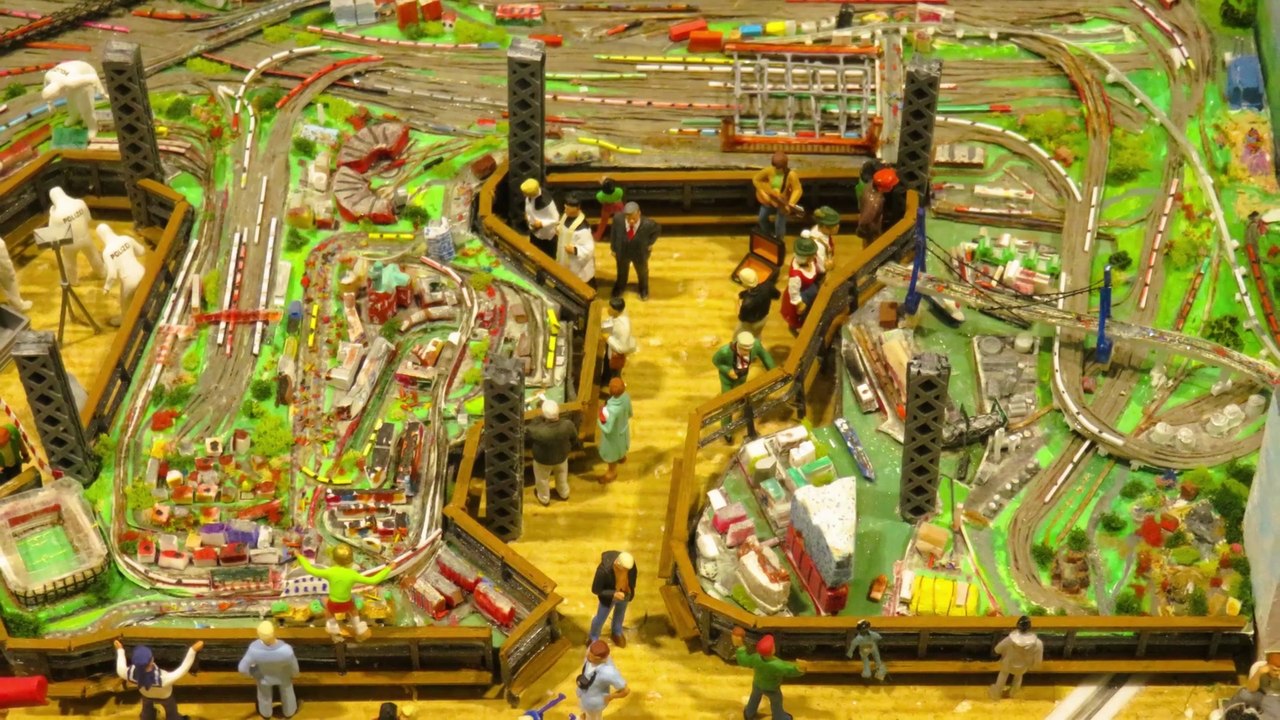 Kleine Modellbahn - die Pizza Challenge