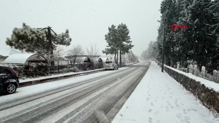 Bartın'da kar yağışı nedeniyle 16 köy yolu ulaşıma kapandı