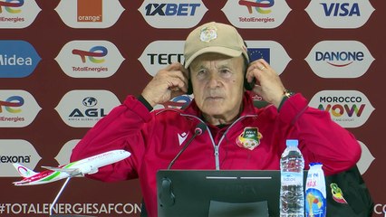 La traduction ne fonctionne pas, Gernot Rohr en rigole !