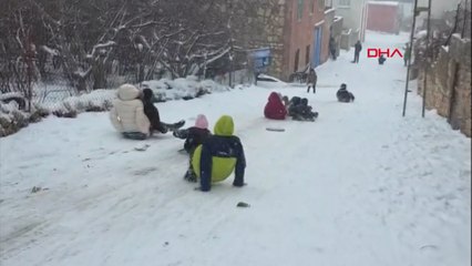 Adıyaman'da çocukların kar keyfi