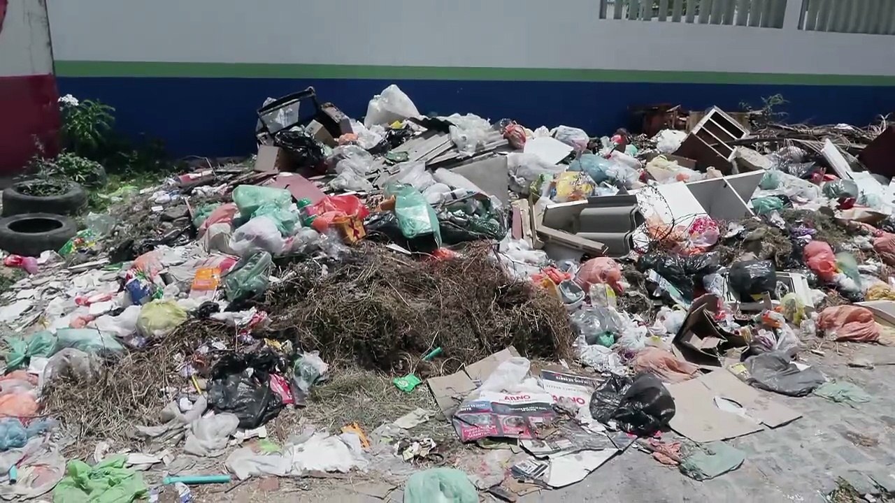 Acúmulo de Lixo em Jardim Brasil 1, Olinda: Impacto na Saúde e Vida dos Moradores