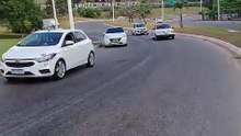 Vídeo mostra momento exato de acidente com motociclista em viaduto da Avenida Paralela