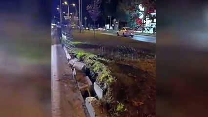 BETON MİKSERİ DEVRİLDİ, KAVŞAK SAVAŞ ALANINA DÖNDÜ