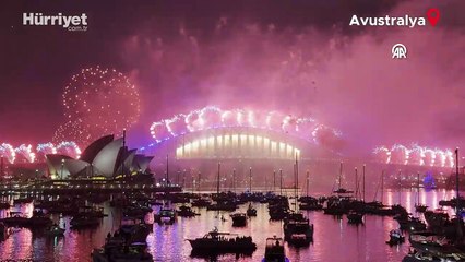 Sydney 2026'ya görkemli havai fişek gösterileriyle girdi