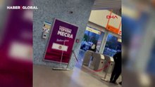 Metroda güvenlik görevlileri ve vatandaşlara taşlı saldırı! O anlar kamerada