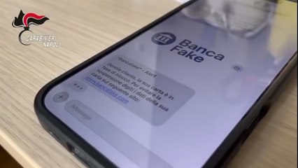 Truffe ad anziani, smantellata centrale operativa: 8 arresti tra Napoli e provincia (31.12.25)