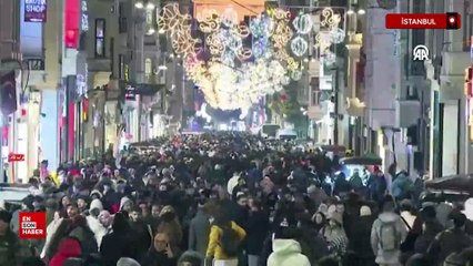 Yeni yıla saatler kala Taksim Meydanı doldu