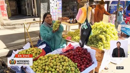 Preparativos de Año Nuevo: Uvas y champagne se mantienen con precios bajos