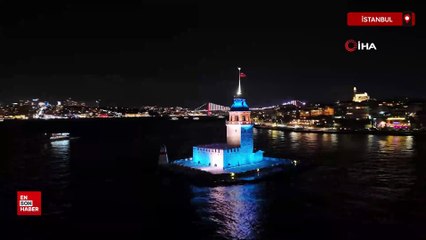 Üsküdar Kız Kulesi’nde yılbaşına özel ışık şovu mest etti