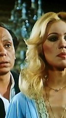 ايه اللى انتى بتعمليه ده و ايه قلة الأدب دى