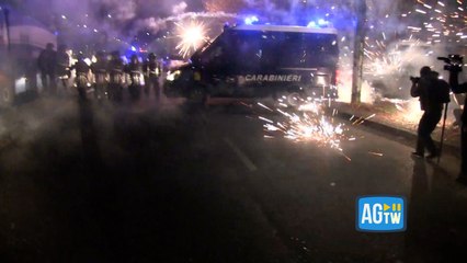 Tensioni a Torino durante il corteo per Askatasuna: fuochi d'artificio contro le forze dell'ordine