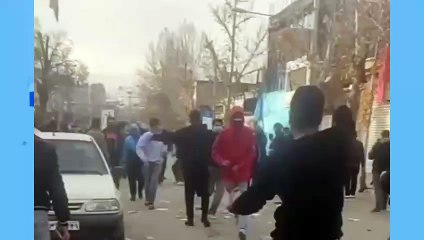 گزارش‌ها از کشته‌شدن یک «بسیجی» در جریان اعتراضات؛ واکنش جمهوری اسلامی چه خواهد بود؟