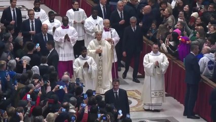 Papa Leone celebra la messa in Vaticano per la Giornata mondiale della pace