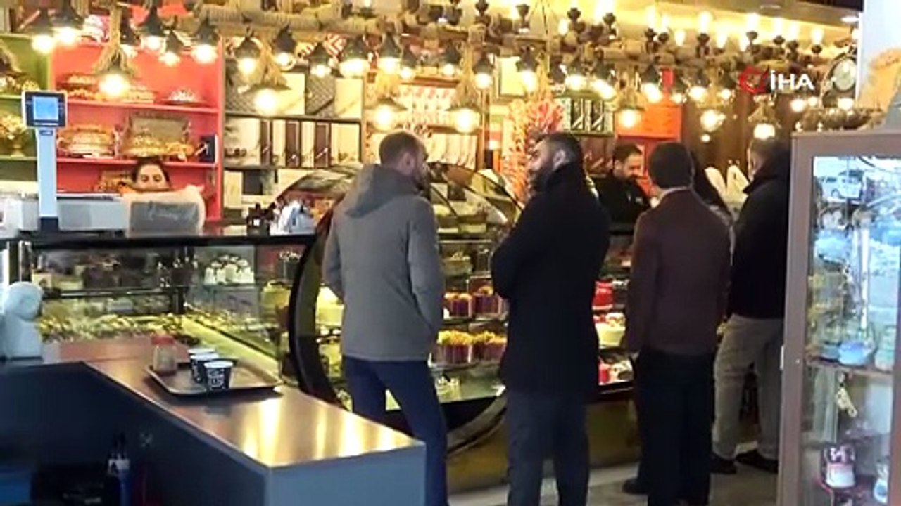 ''Herkesin doğum tarihi 1 Ocak yazılmış...'' Bir ilmizde pastaneler dolup taştı