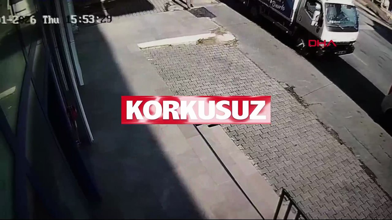 Arnavutköy'de 14 yaşındaki çocuk markete ateş açtı