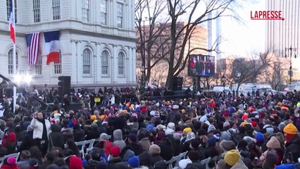 New York, Mamdani inizia il mandato da sindaco: "Saremo esempio per il mondo"