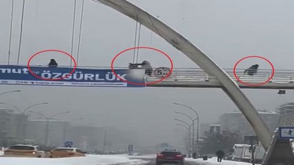 Diyarbakır’da kar topu attıkları iddia edilen 3 çocuk darbedildi: O anlar kamerada!