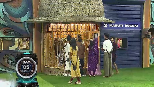 Bigg Boss 9 - E05 Kamrudin Lock Horns with Watermelon Tharkuri