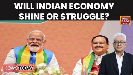 2026 Outlook: Tavleen Singh Calls Congress 'Magnificent Failure' as Ashutosh Flags 'Electoral Autocracy'