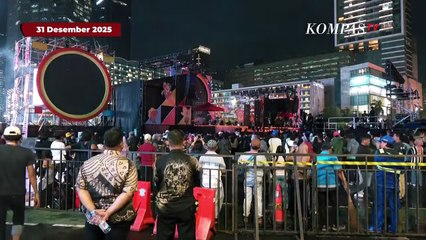 Keren! Pertunjukan Drone Hiasi Langit Jakarta saat Perayaan Malam Tahun Baru 2026 di Bundaran HI