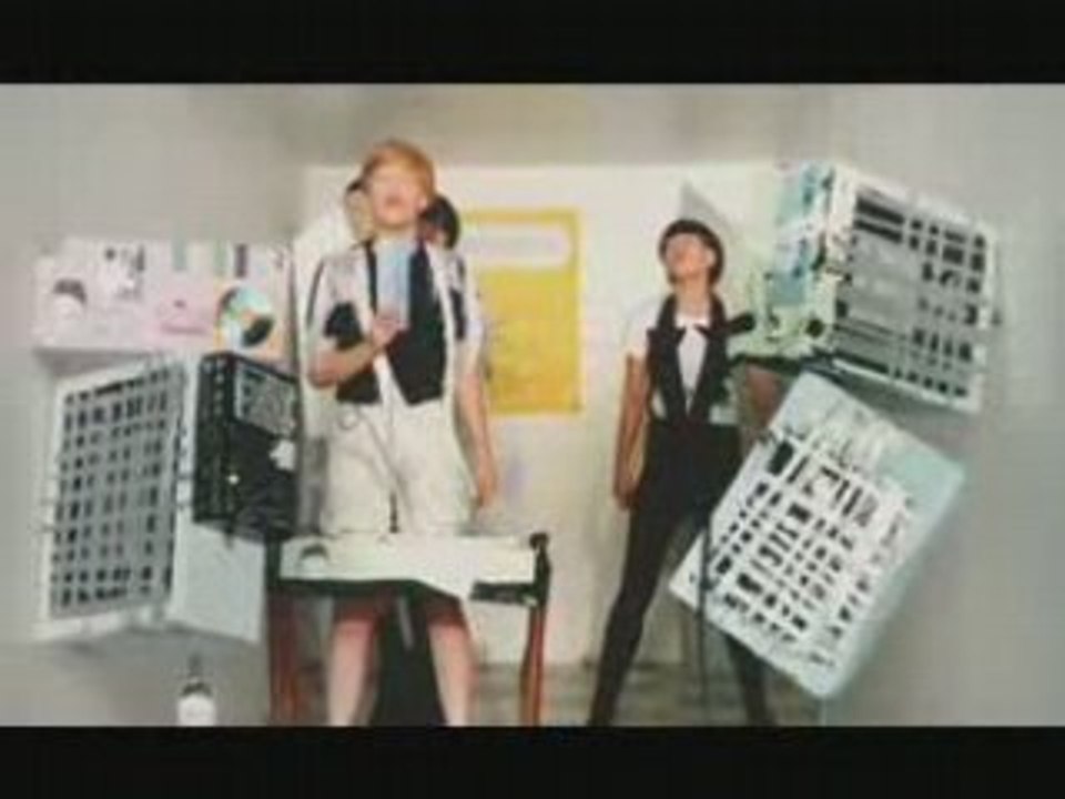 Le corps mince de Françoise - Cool and Bored