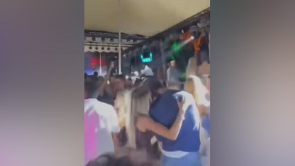 Cazan a Brady tonteando en Año Nuevo con una megainfluencer 23 años menor que él